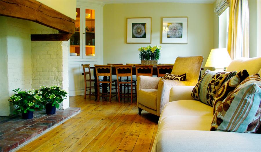 Leeds Castle Holiday Cottages Self Catering In Maidstone Leeds